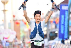 BIB: 1518, 9017
                            <button type="button" onclick="openModal(21877951)" class="btn btn-primary btn-sm float-right btn-popup" data-toggle="modal" data-target=".modal-high-quality">
                        <i class="fas fa-shopping-cart"></i> Add to Cart
                    </button>
                                            <button type="button" onclick="isThisMe(21877951, true)" class="btn btn-success btn-sm float-right btn-popup btn-isme hidden" data-toggle="tooltip" data-placement="bottom" title="นี่คือรูปของคุณใช่ไหม คลิกที่นี่เพื่อเอาเข้าอัลบั้ม">
                        <i class="fas fa-plus"></i> Add to album
                    </button>
                    <button type="button" onclick="isThisMe(21877951, false)" class="btn btn-warning btn-sm float-right btn-popup btn-isnotme hidden">
                        <i class="fas fa-ban"></i> Remove from album
                    </button>